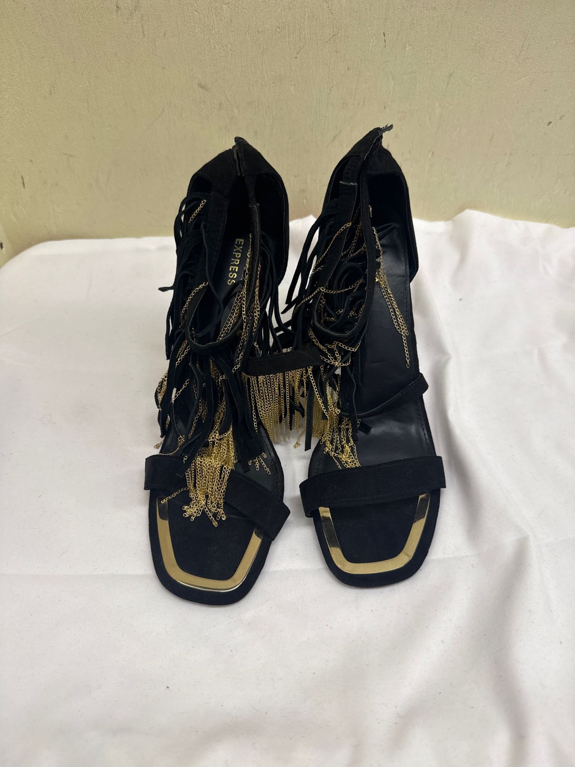 Express Women's Size 10 Black Sandals Shoes