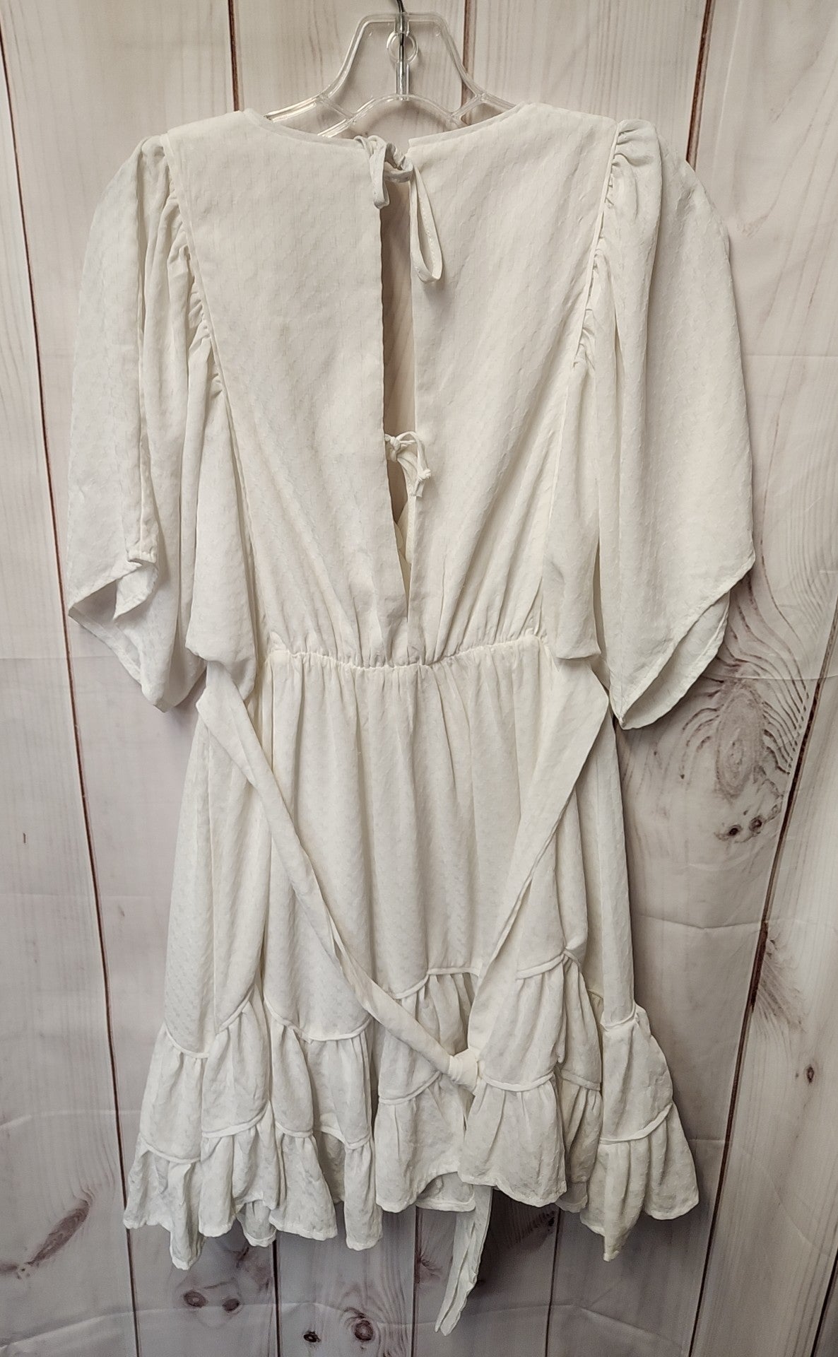 Storia Women's Size M White Dress
