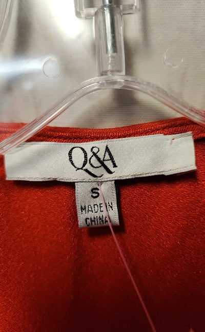NWT Q&A Women's Size S Red Dress