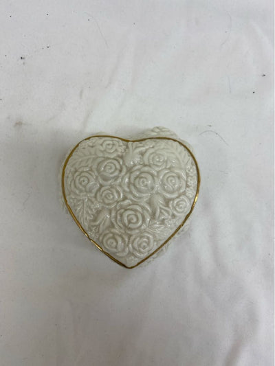 White Heart Porcelain Trinket Box