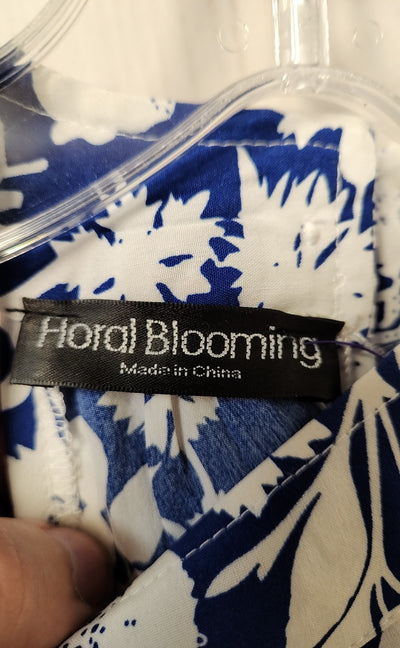Floral Blooming Women's Size M Blue & White Floral Dress
