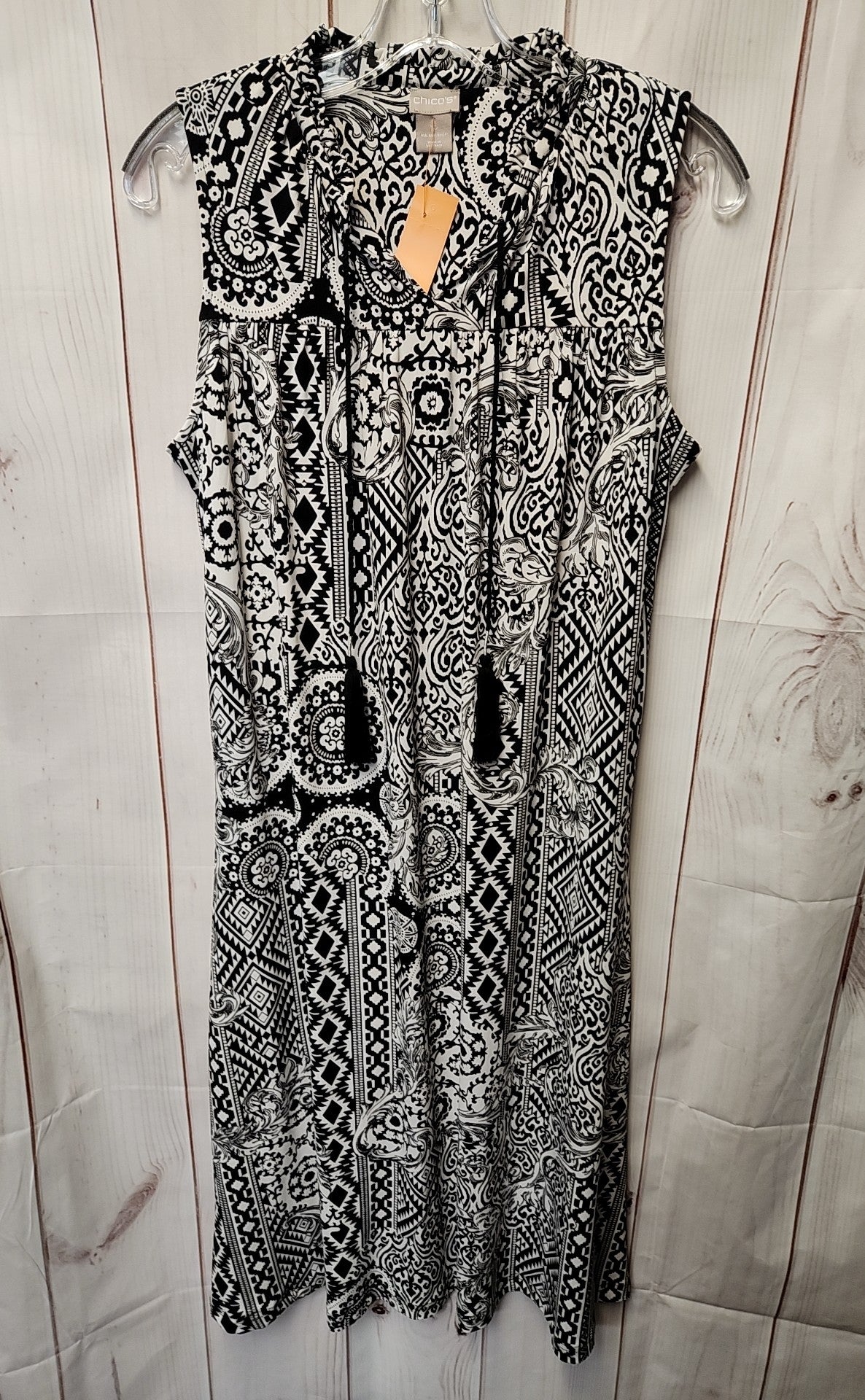 Chico's Women's Size 1P = US 8/10 Petite White & Black Dress