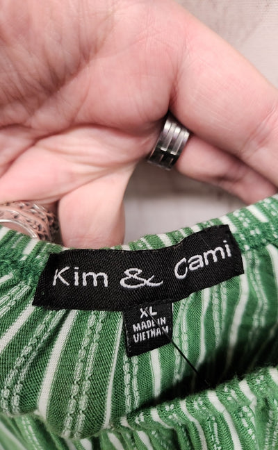 Kim & cami Women's Size XL Green Short Sleeve Top