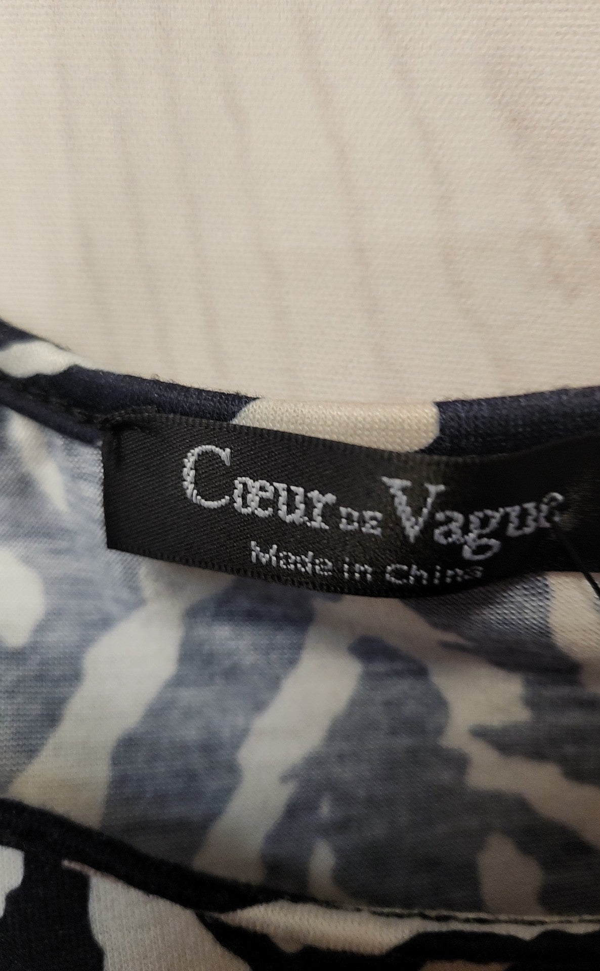 Coeur de Vague Women's Size XL Beige Animal Print Cold Shoulder Top