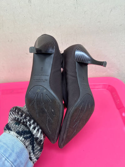 Predictions Women's Size 6 Brown Boots