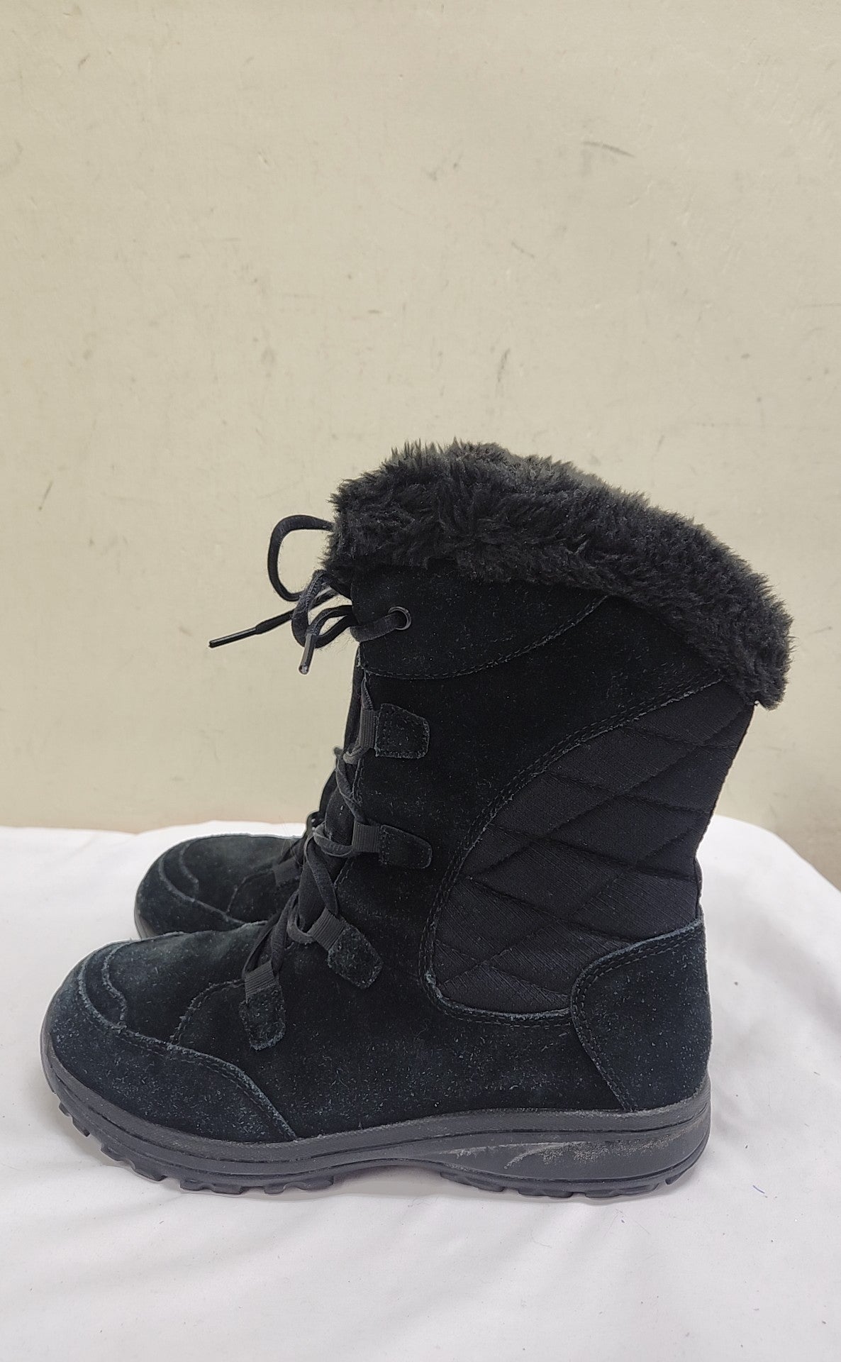 Columbia Women's Size 8-1/2 Black Boots Shoes