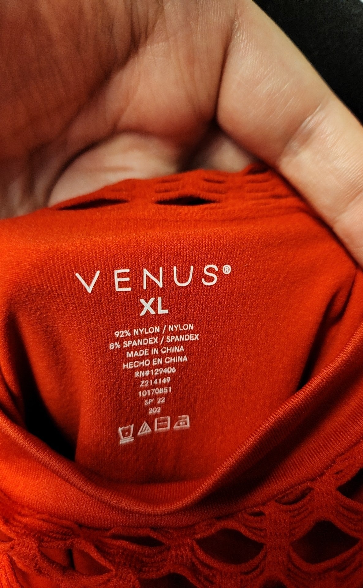 Venus Women's Size XL Red Sleeveless Top