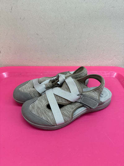 Origins Women's Size 9 Tan Sandals