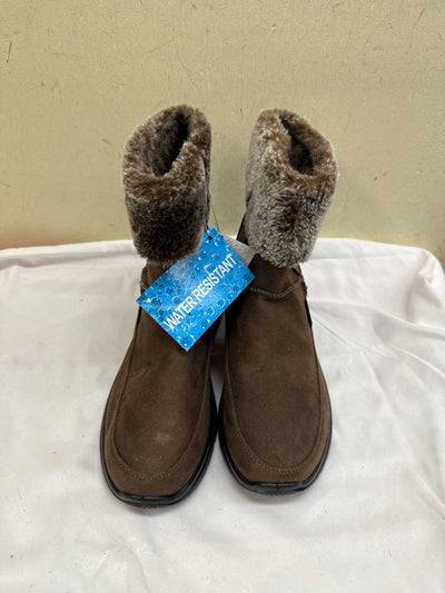 Tundra Women's Size 6 Brown Boots Shoes
