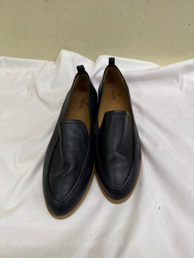Susina Women's Size 5-1/2 Black Flats Shoes