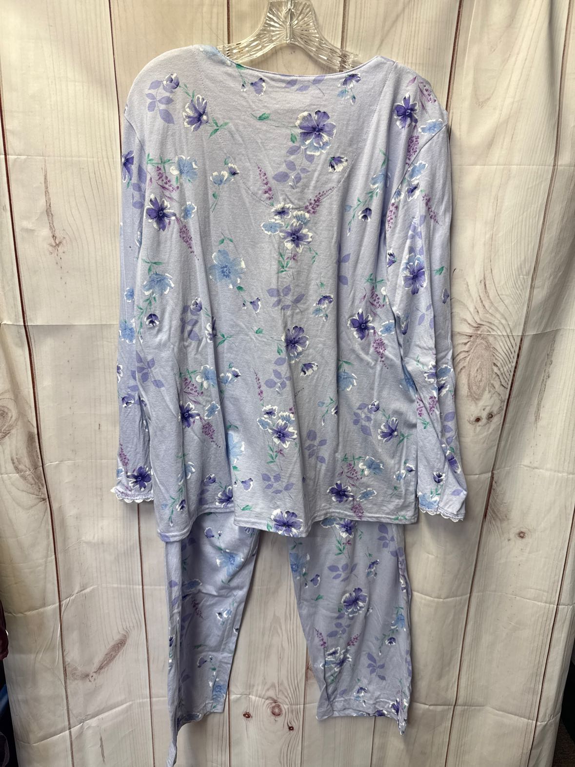 Villager Women's Size L Purple Floral Pajamas