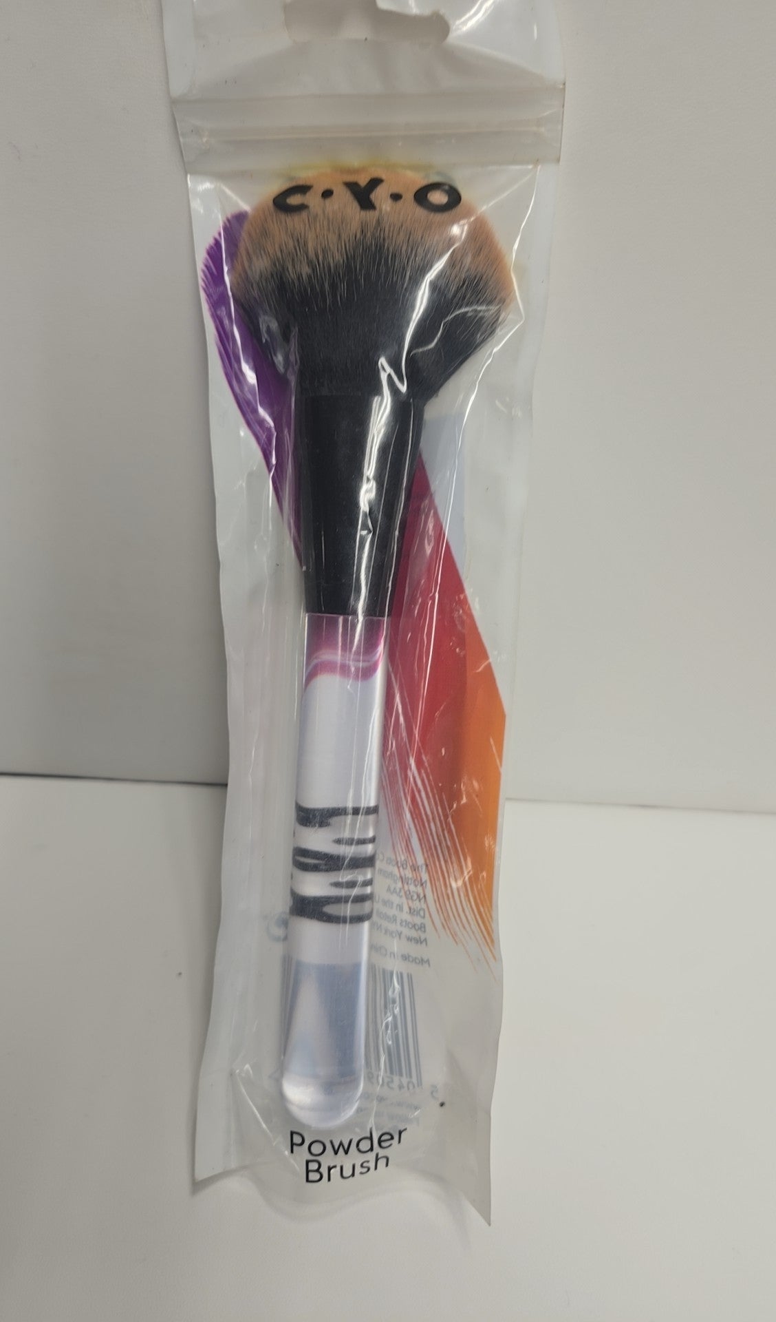 NIB Cyo Powder Brush Cosmetic