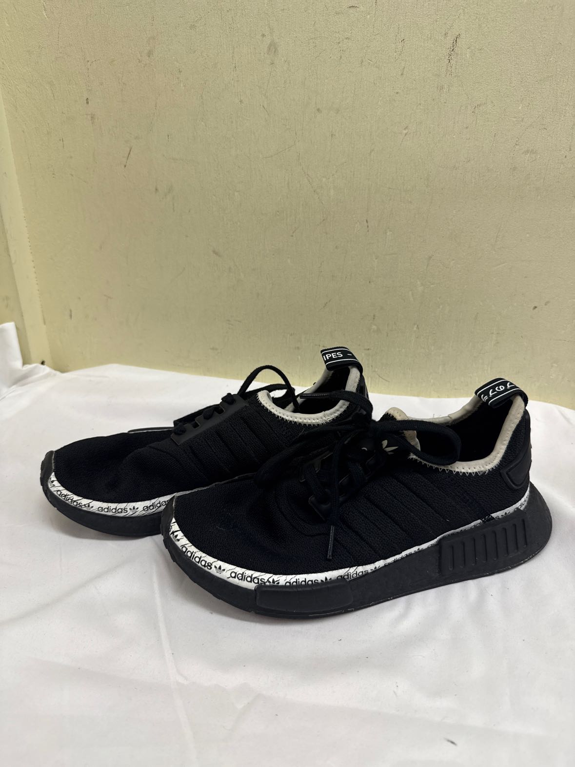 Adidas Women's Size 7-1/2 Black Sneakers Shoes