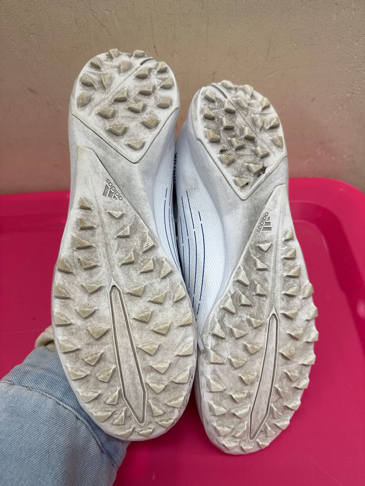 Adidas Predator Men's Size 8 White Cleats