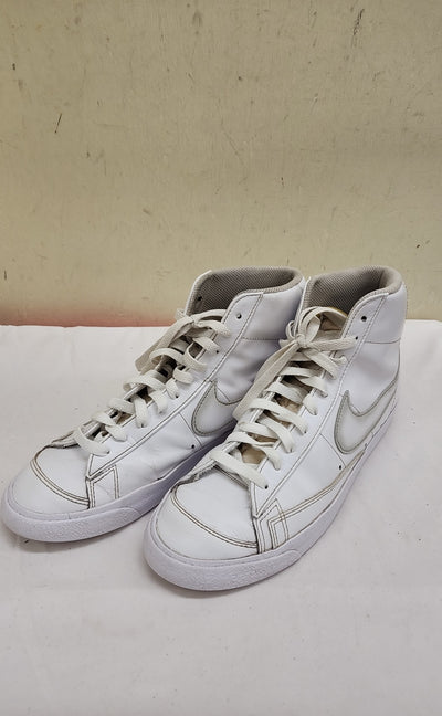 Nike Men's Size 8-1/2 White Sneakers Shoes FD6924 Blazer Mid 77