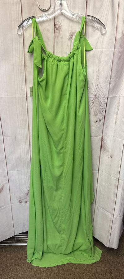 One One Six Women's Size M Green Dress