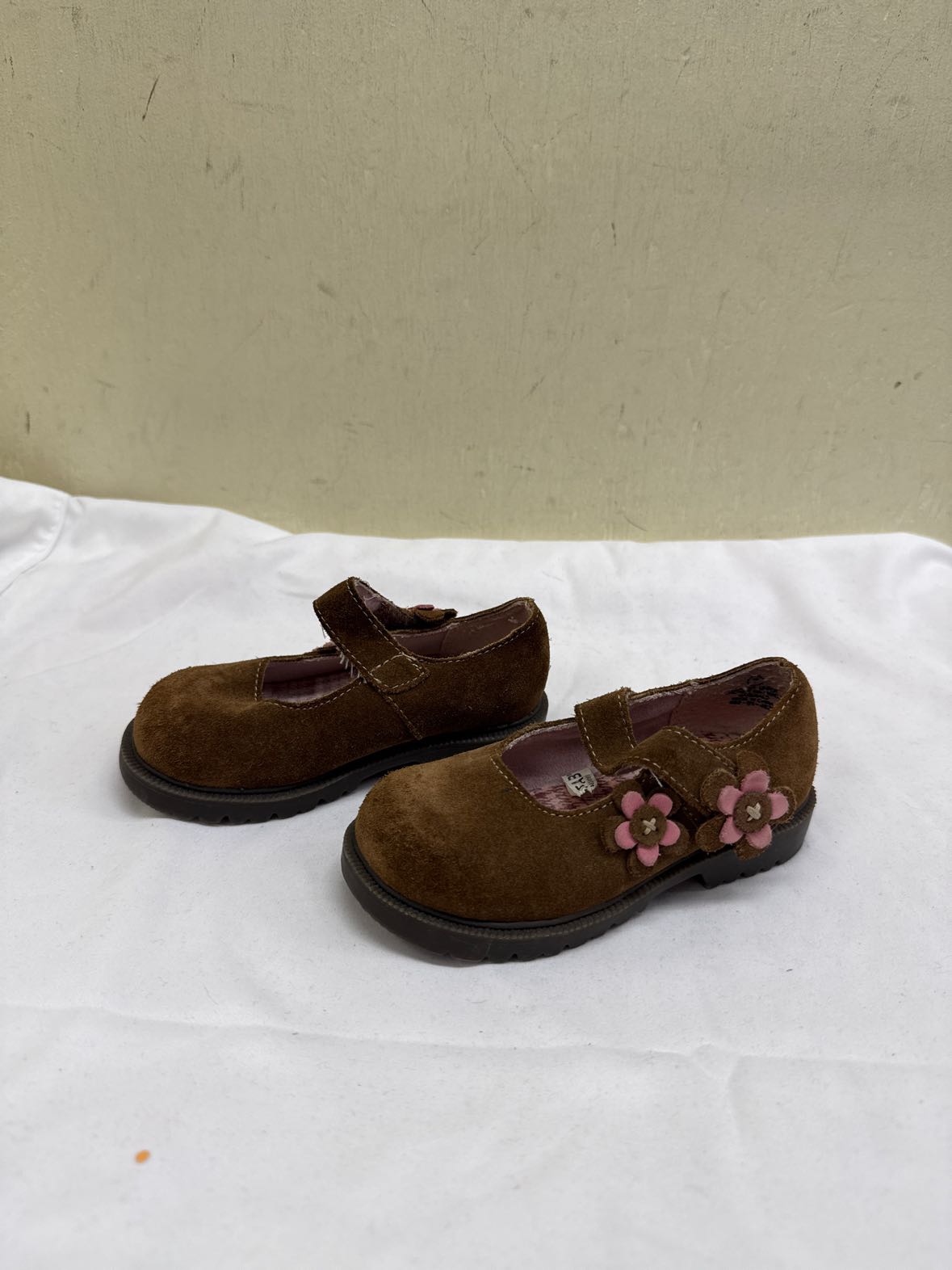 Circo Girl's Size 7 Brown Shoes