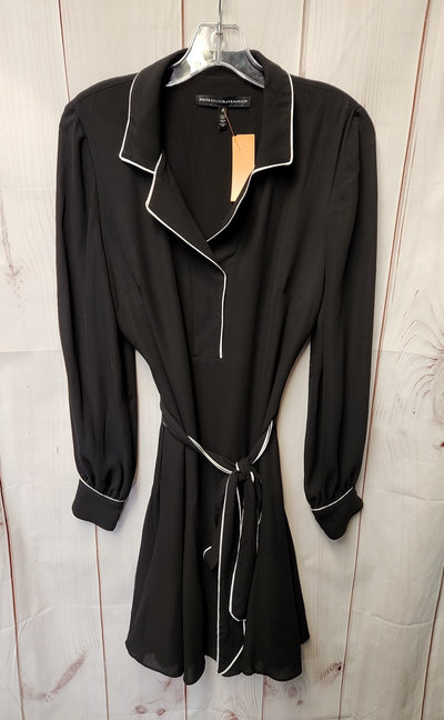 White House Black Market Women's Size 6 Black Dress