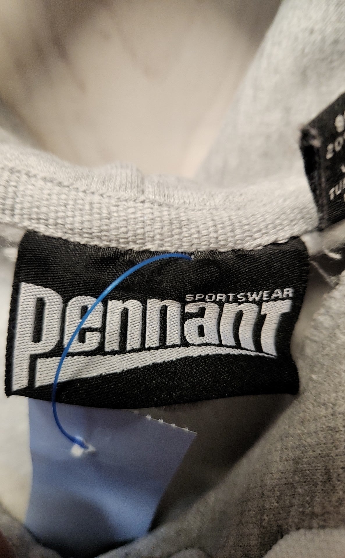 Pennant Women's Size M Gray Hoodie