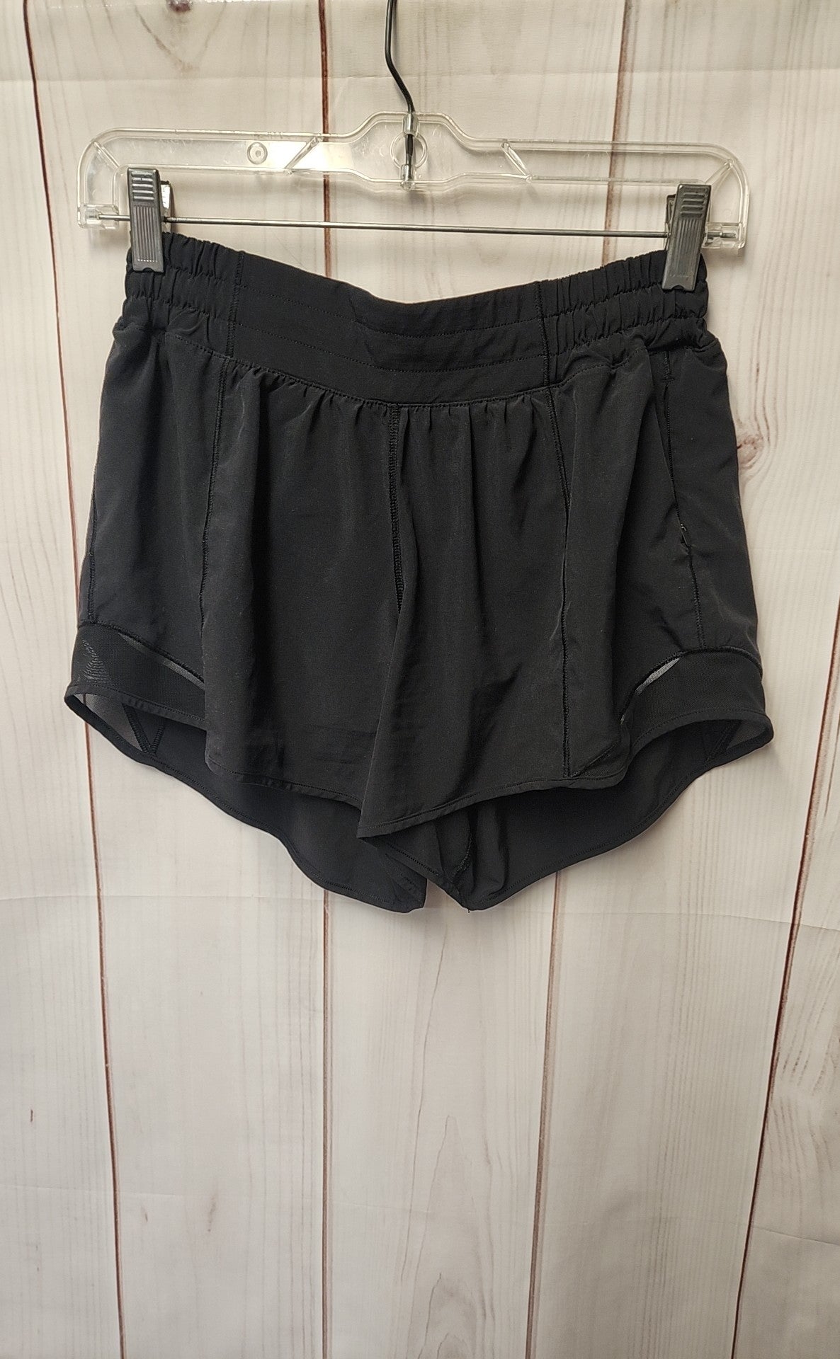 Lululemon Women's Size 6 Tall Black Active Shorts