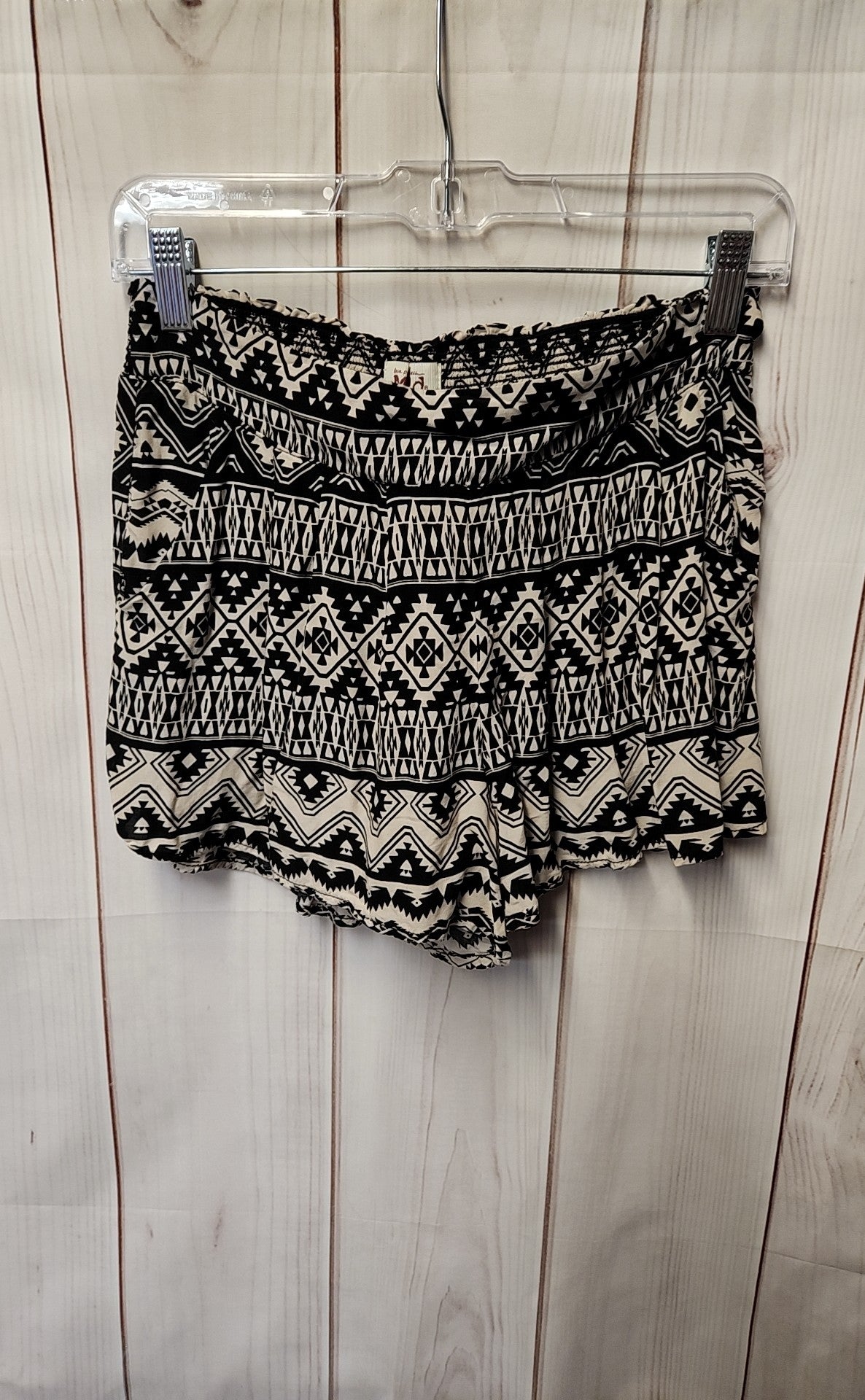 Mudd Women's Size S Black & Beige Shorts