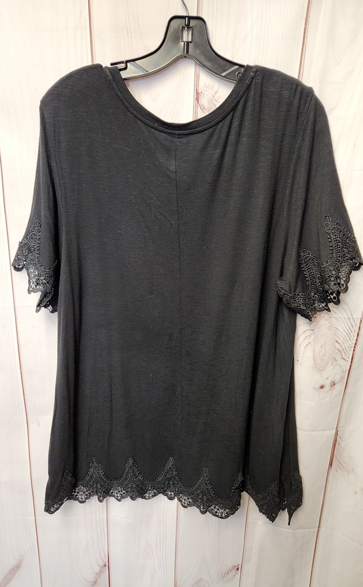 Ava & Viv Women's Size 1X Black Short Sleeve Top