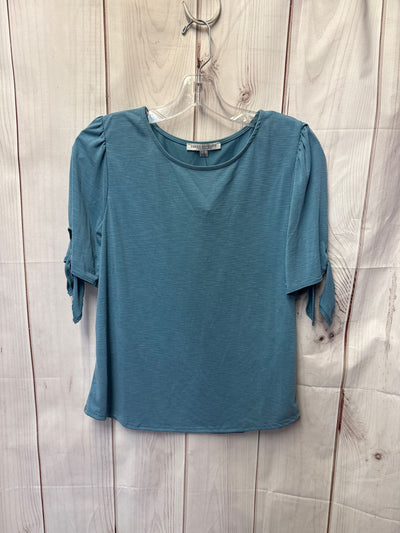 Green Envelope Women's Size S Blue Sleeveless Top
