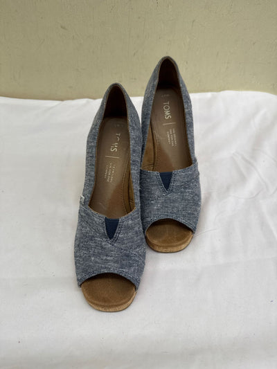 Toms Women's Size 6-1/2 Blue Sandals