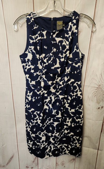 Taylor Women's Size 2 Navy & White Floral Dress