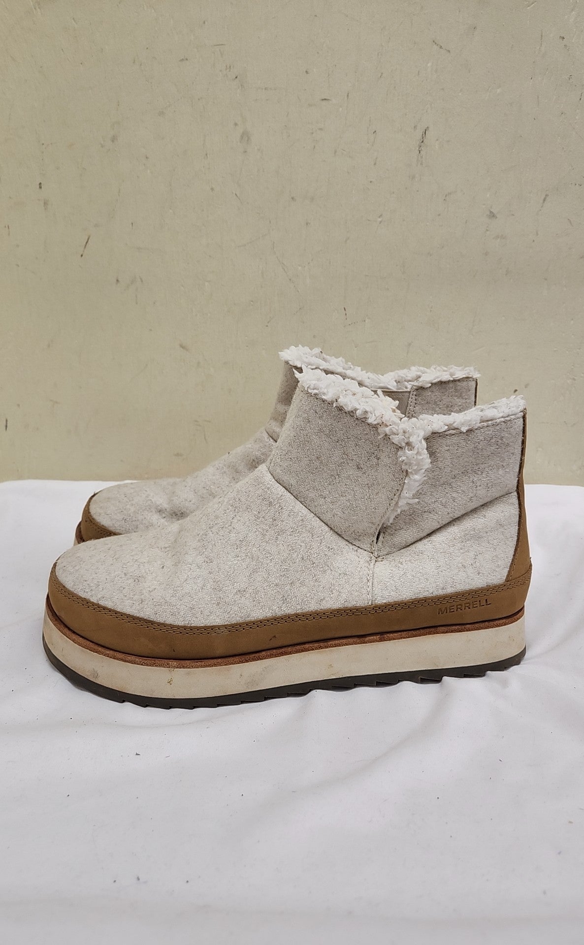 Merrell Women's Size 11 White Boots Shoes