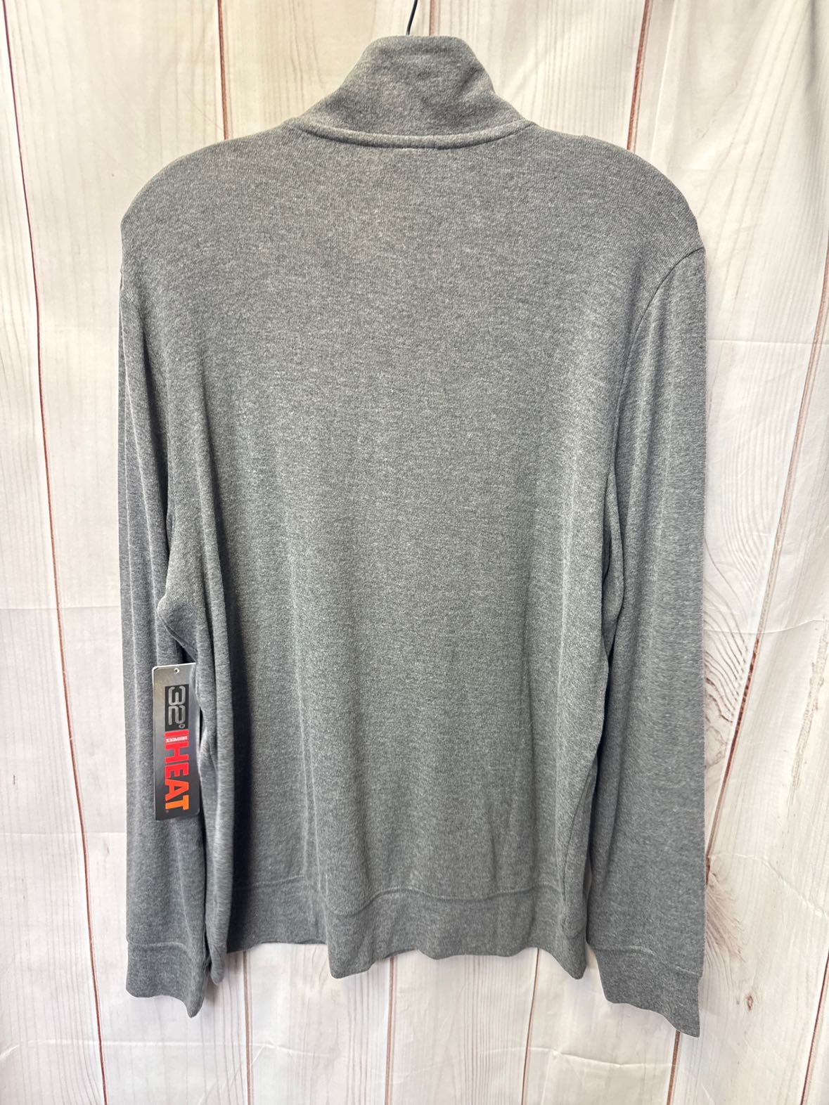 NWT 32 Degrees Men's Size M Gray Shirt