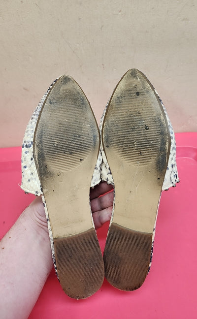 Steve Madden Women's Size 8 Beige Snakeskin Flats