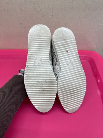 Naturalizer Women's Size 7 Snakeskin Flats