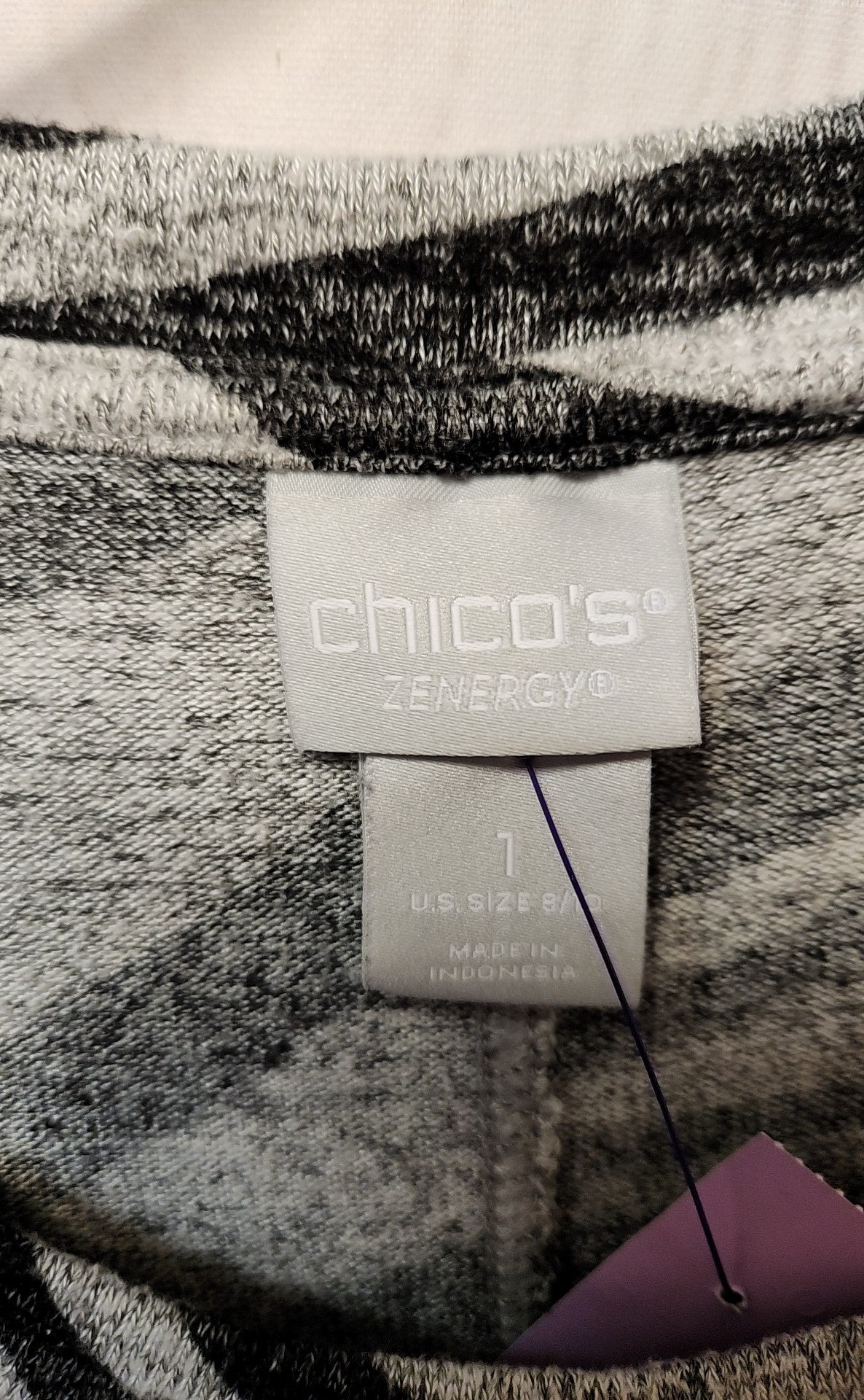 Zenergy - Chico's Women's Size 1 = US M Gray Animal Print Sweatshirt