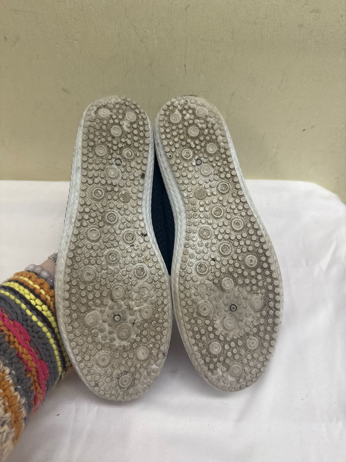 Tommy Bahama Women's Size 9 Navy Flats