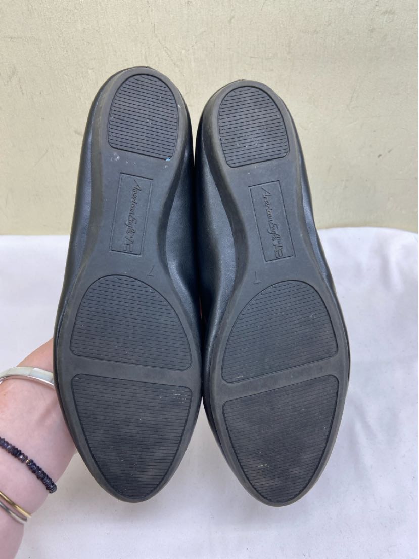 American Eagle Women's Size 7 Black Flats Shoes