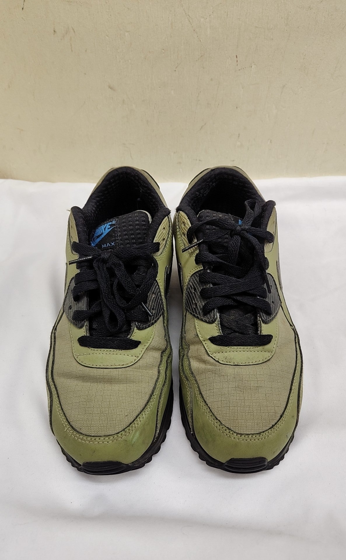 Nike Air Max Men's Size 9-1/2 Green Sneakers Shoes