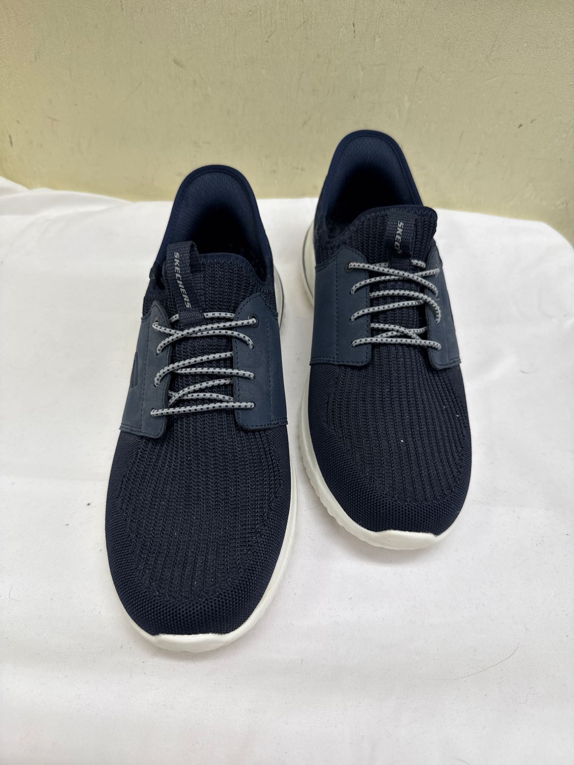 Skechers Women's Size 10-1/2 Navy Sneakers Shoes