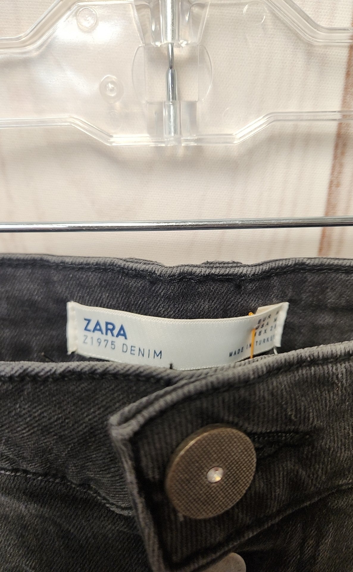 Zara Women's Size M Black Skirt
