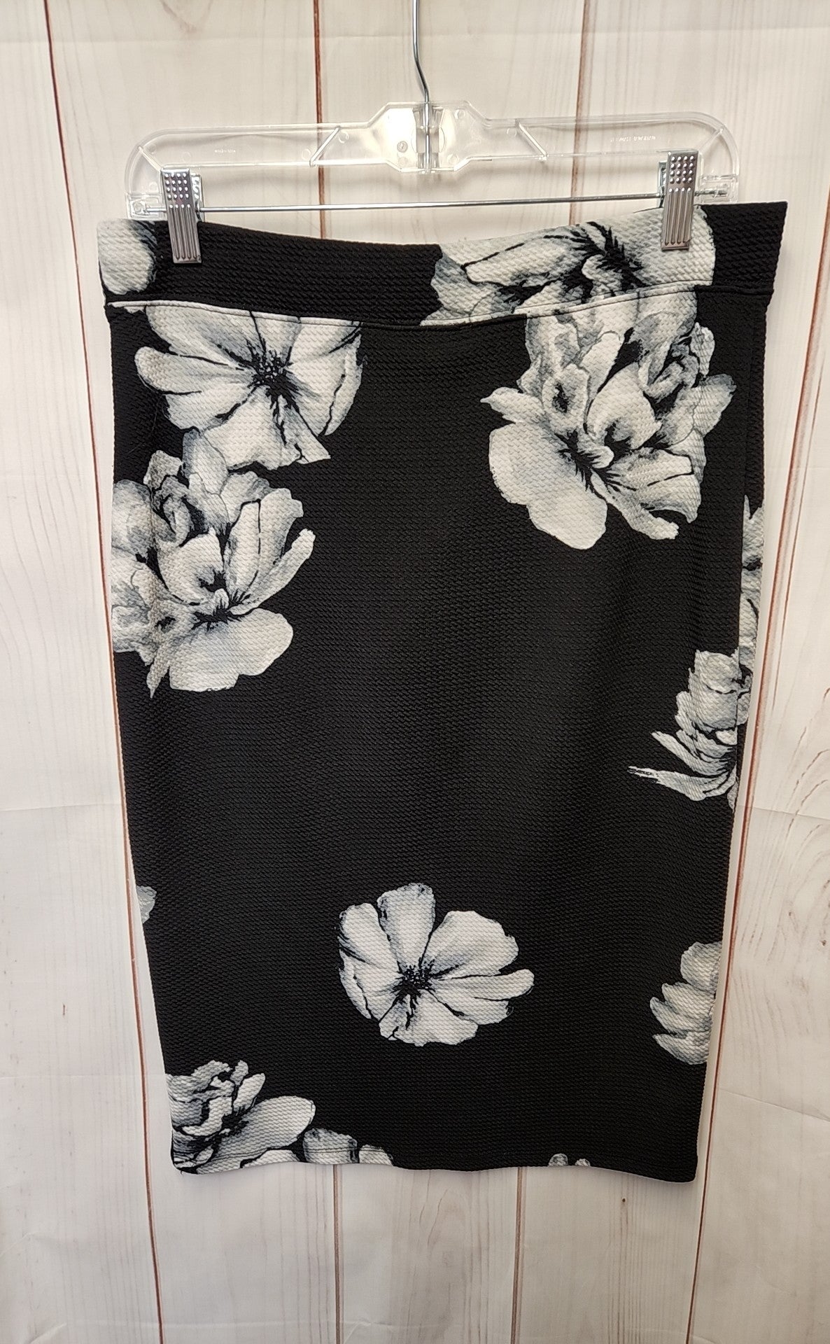 Iris Women's Size L Black Floral Skirt
