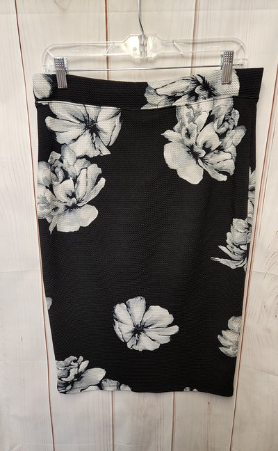 Iris Women's Size L Black Floral Skirt