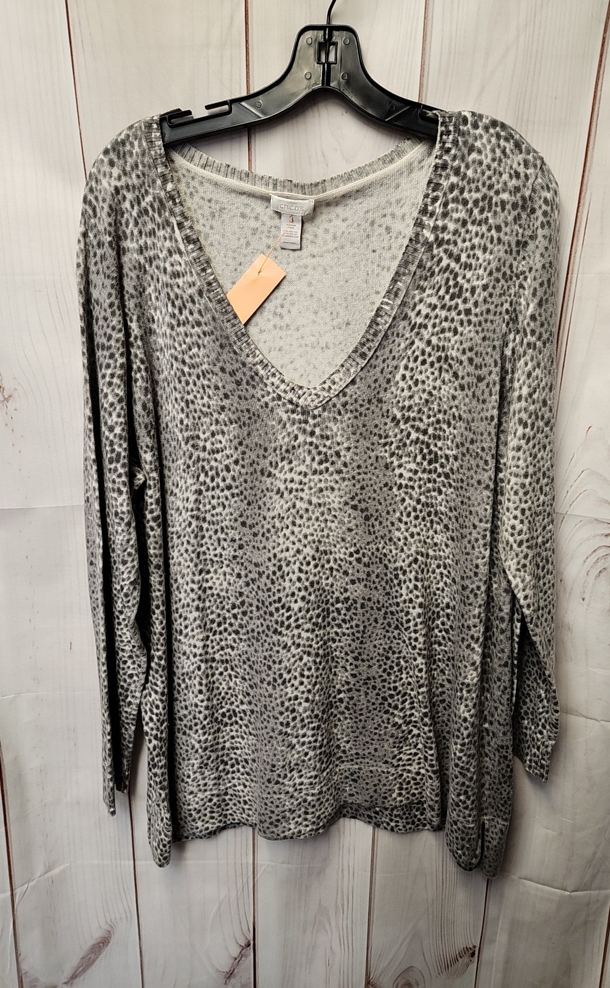 Chico's Women's Size 3 = US XL Gray Animal Print Sweater