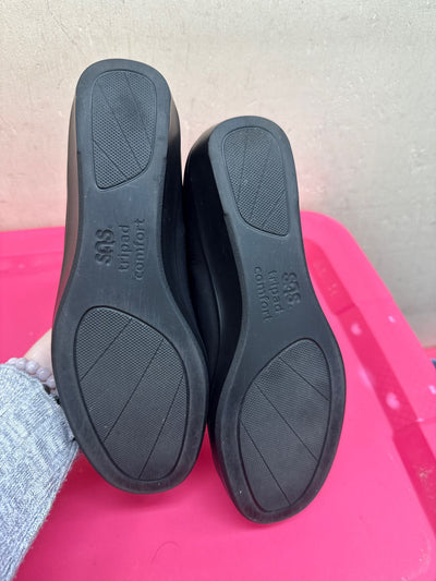 SAS Women's Size 8 Black Pumps