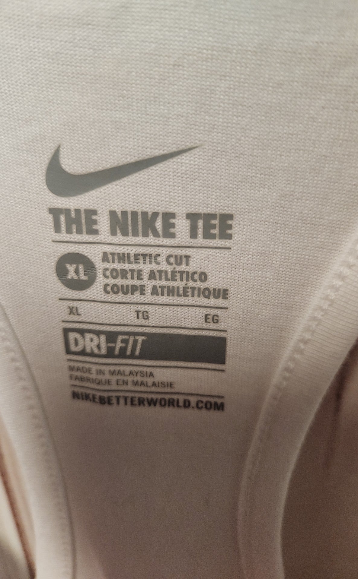 Nike Women's Size XL White Sleeveless Top