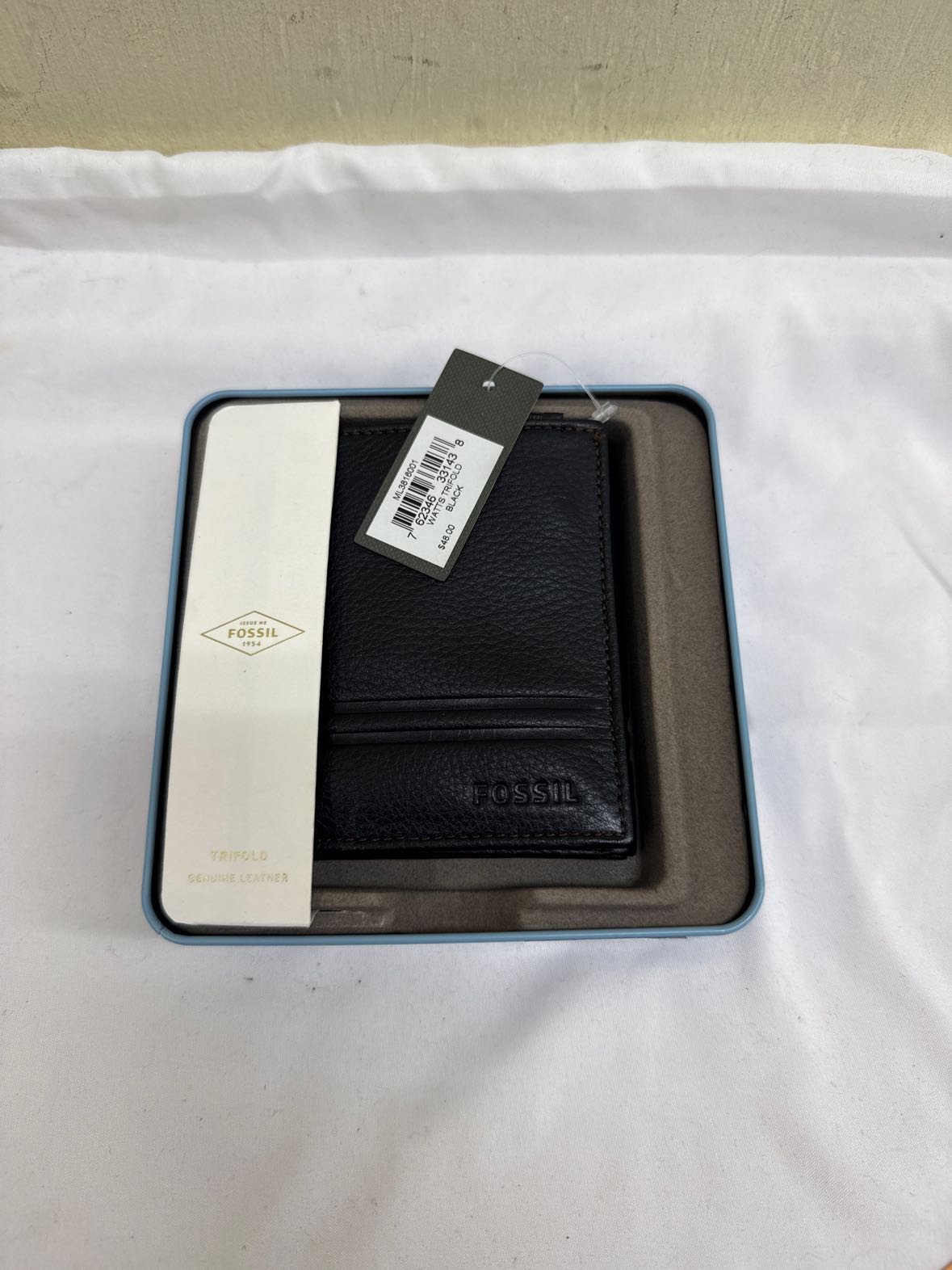 NIB Fossil Black Leather Wallet