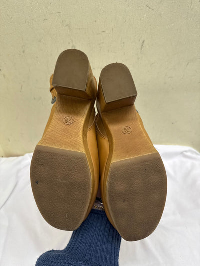 Universal Thread Women's Size 7-1/2 Brown Pumps Shoes