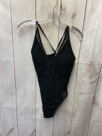 NWT Attraco Sports Women's Size M Black Swimsuit