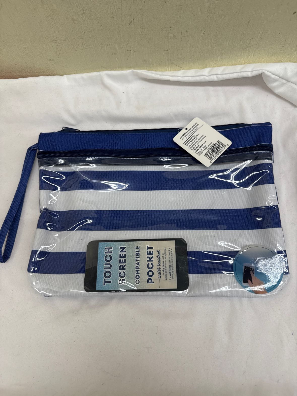 NWT Sun&Sky Pouch