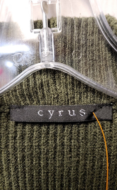 Cyrus Women's Size M Green Cardigan