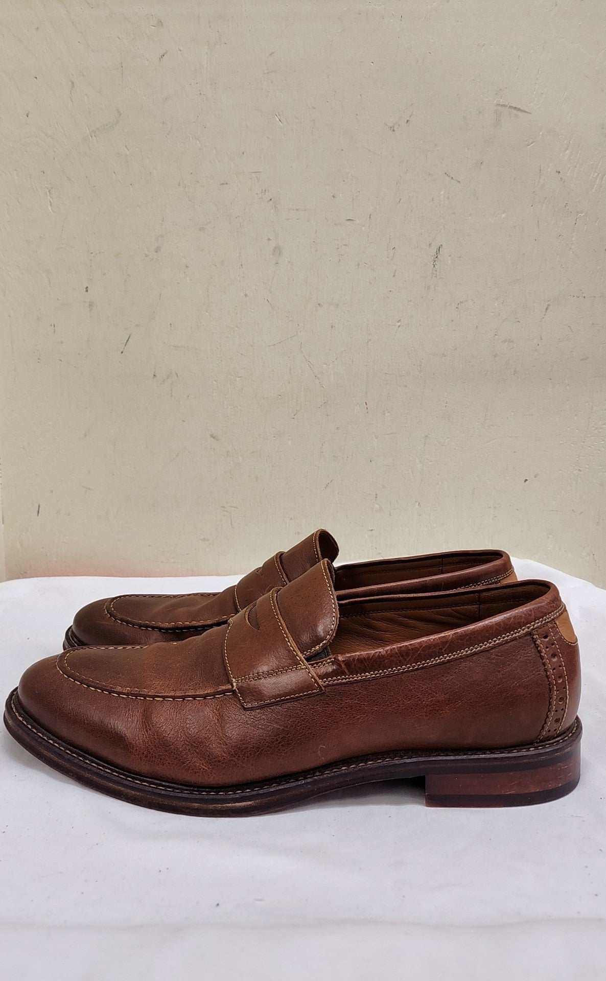 Johnston & Murphy Men's Size 11 Brown Shoes